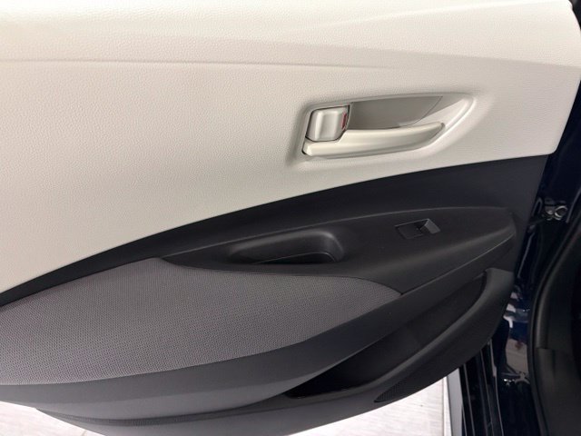 Used 2024 Toyota Corolla LE w/ LE Convenience Package FWD image 11