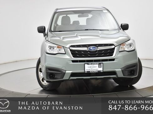 Used 2017 Subaru Forester 2.5i AWD/4WD image 4