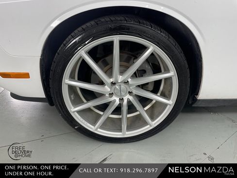 Used 2013 Dodge Challenger R/T image 11