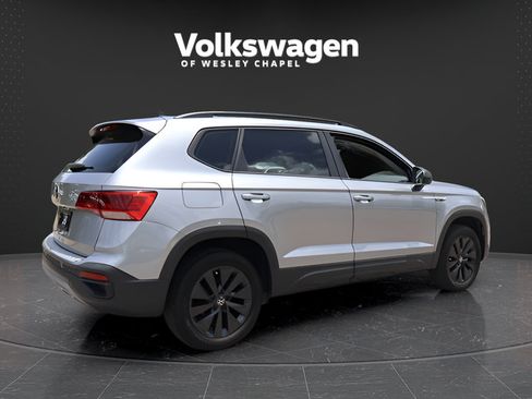 Used 2024 Volkswagen Taos S FWD image 8