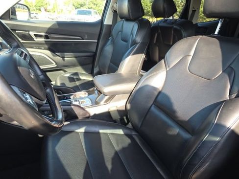 Used 2024 Kia Telluride S AWD/4WD image 5