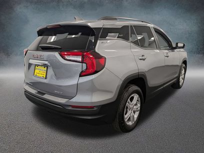 Used 2024 GMC Terrain SLE w/ Driver Convenience Package