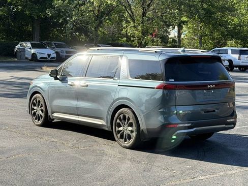 Used 2024 Kia Carnival SX Prestige FWD image 3