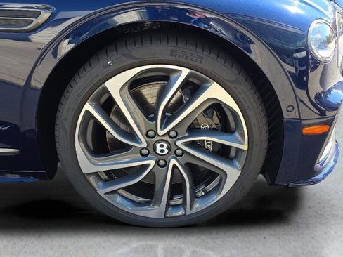 New 2025 Bentley Flying Spur Plug-In Hybrid image 13