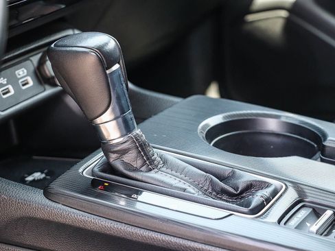 Used 2023 Honda Civic Touring image 21