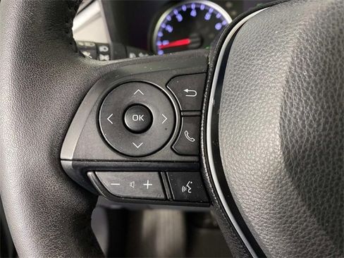 Used 2021 Toyota RAV4 XLE w/ Convenience Package image 18