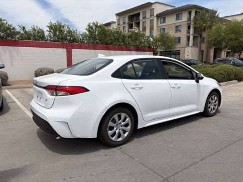 Used 2026 Toyota Corolla LE FWD image 2