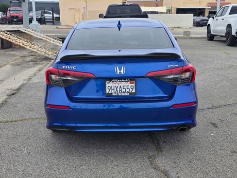 Used 2024 Honda Civic Sport image 6