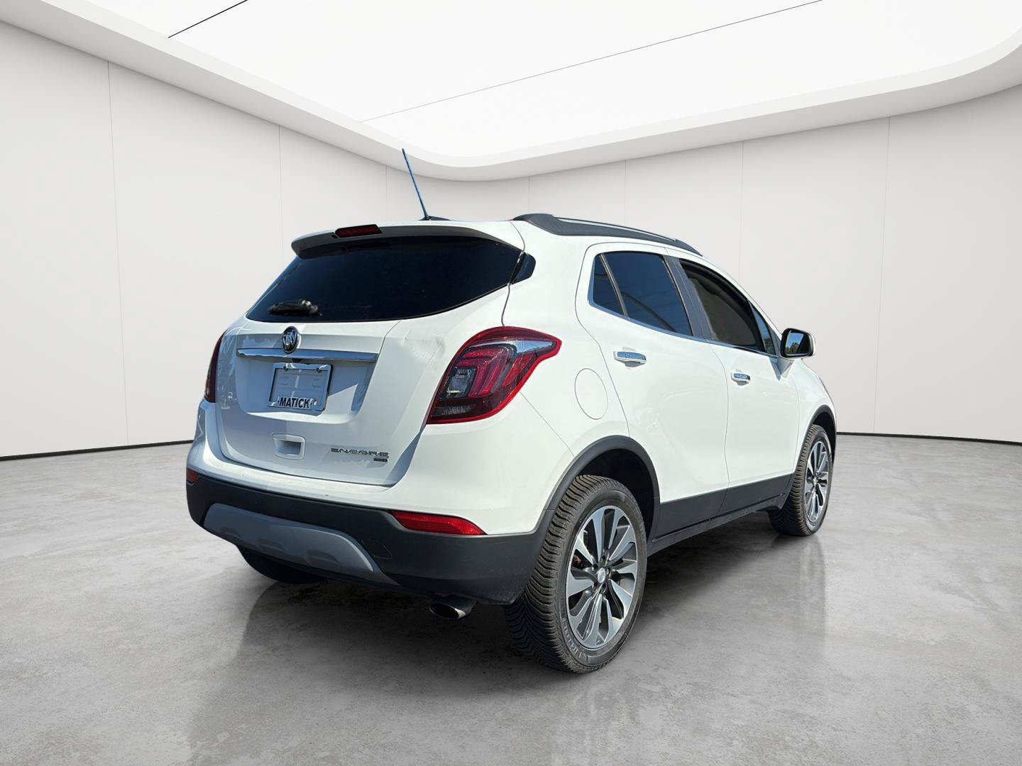 Used 2021 Buick Encore Preferred AWD/4WD image 22