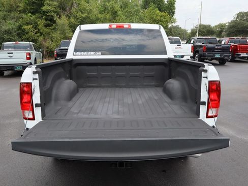 Used 2022 RAM 1500 Classic SLT w/ Electronics Group AWD/4WD image 23