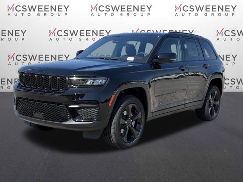 New 2025 Jeep Grand Cherokee Altitude image 1