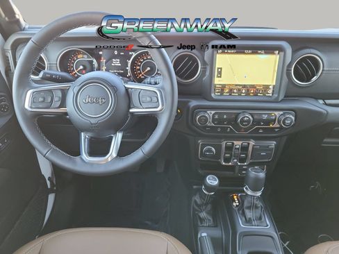 Used 2023 Jeep Wrangler Unlimited Sahara w/ Cold Weather Group AWD/4WD image 13