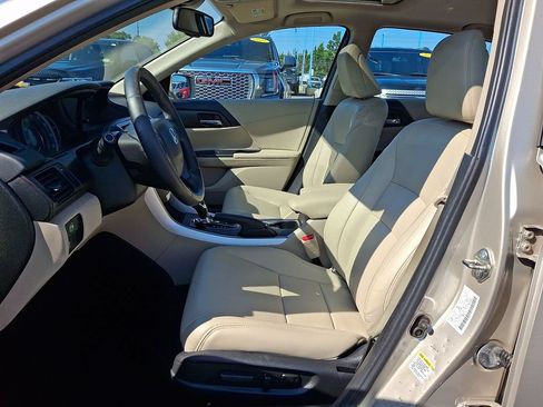 Used 2015 Honda Accord EX-L image 13