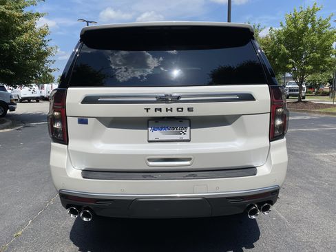 Used 2024 Chevrolet Tahoe High Country AWD/4WD image 8