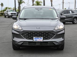 Used 2022 Ford Escape SE w/ SE Sport Appearance Package video 2