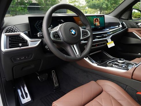Used 2026 BMW X5 M60i AWD/4WD image 13