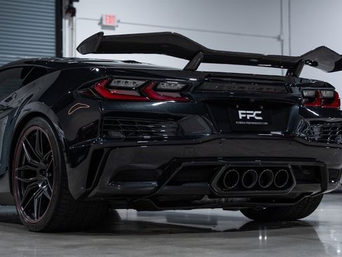 Used 2023 Chevrolet Corvette Z06 image 14