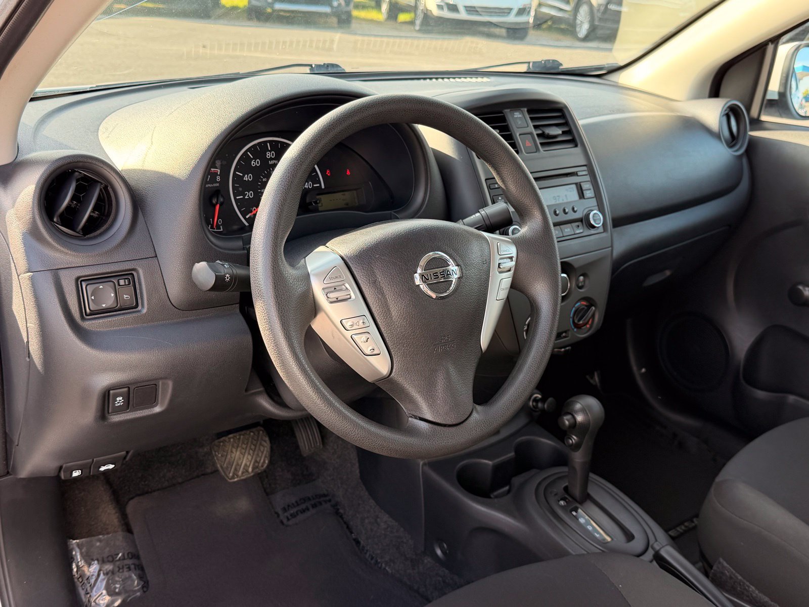 Used 2018 Nissan Versa S Plus FWD image 16