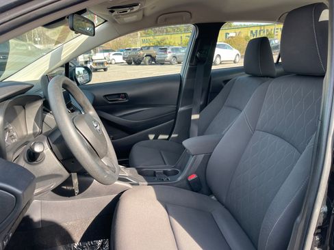 Used 2023 Toyota Corolla LE image 13