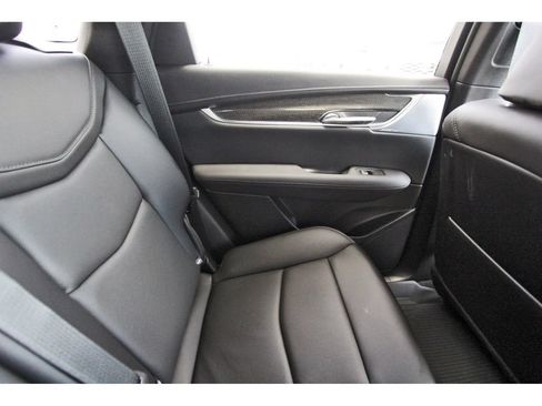 New 2026 Cadillac XT5 Sportv w/ LPO, Onyx Lite Package AWD/4WD image 11