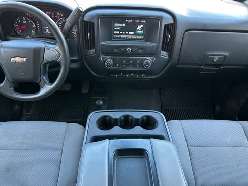 Used 2018 Chevrolet Silverado 1500 Custom w/ Custom Value Package AWD/4WD image 14