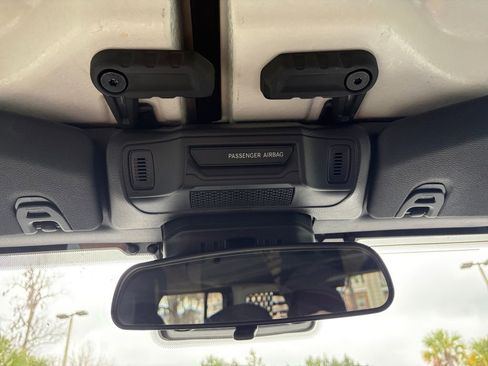 Used 2024 Jeep Wrangler Willys image 27