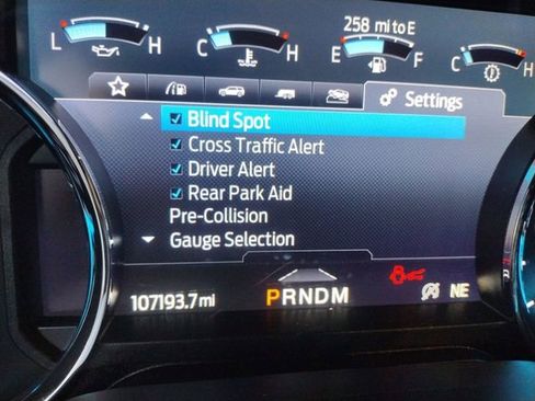 Used 2020 Ford Expedition XLT w/ Equipment Group 202A AWD/4WD image 43