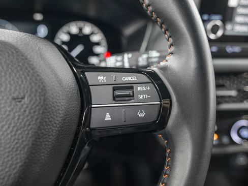 Used 2025 Honda HR-V Sport image 19