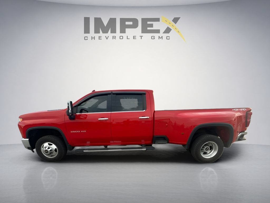Used 2022 Chevrolet Silverado 3500 LTZ w/ LTZ Convenience Package AWD/4WD image 2