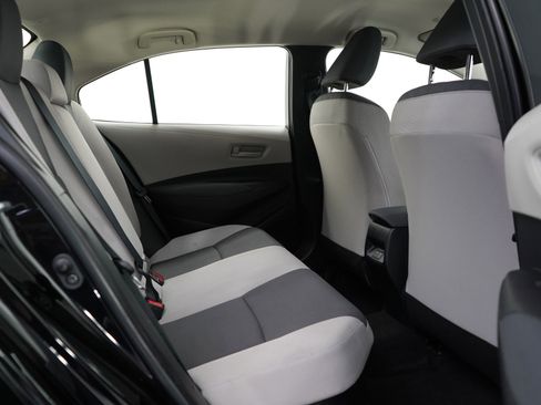 Used 2025 Toyota Corolla LE image 12