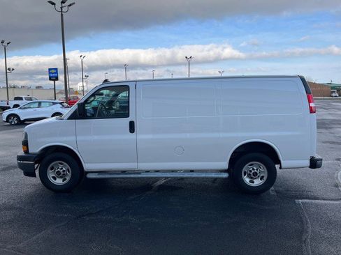 Used 2020 GMC Savana 2500 w/ Driver Convenience Package image 6