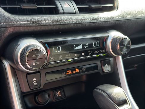 Used 2024 Toyota RAV4 XLE image 12