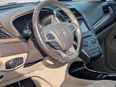 Used 2017 Lincoln MKC Reserve image 7