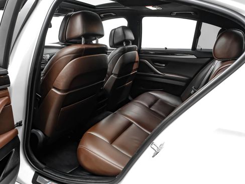 Used 2014 BMW 550i Sedan RWD image 30