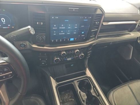 Used 2026 Ford F250 Platinum AWD/4WD image 16