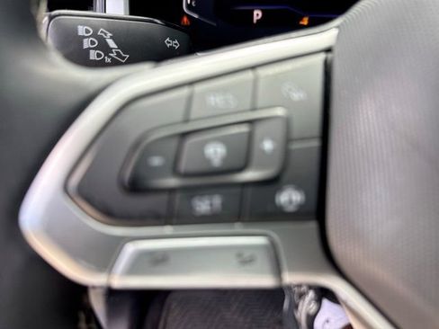 Used 2023 Volkswagen Atlas SE w/ Panoramic Sunroof Package FWD image 27