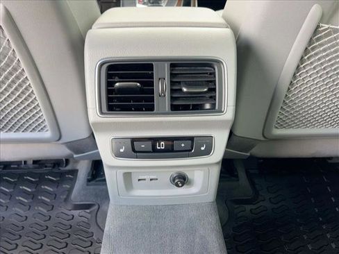 Used 2019 Audi Q5 2.0T Premium Plus image 17