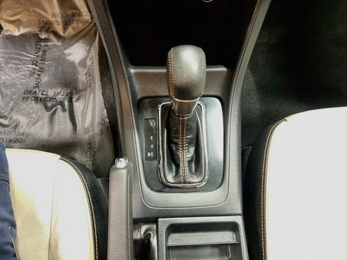 Used 2016 Subaru Crosstrek 2.0i Limited AWD/4WD image 17