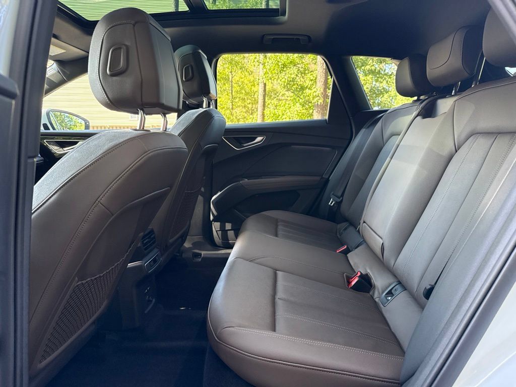 Used 2023 Audi Q4 e-tron Premium w/ Convenience Package RWD image 39