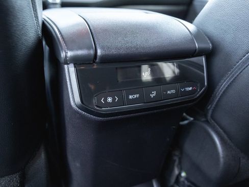 Certified 2025 Toyota Highlander XSE image 30