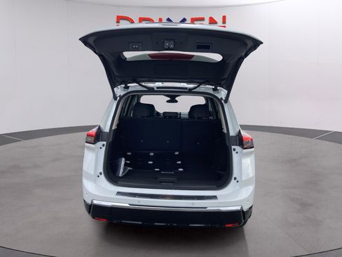 New 2026 Nissan Rogue Platinum w/ Tech Package image 32