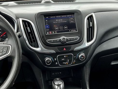 Used 2020 Chevrolet Equinox LT image 6