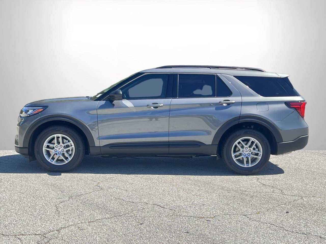New 2026 Ford Explorer Active RWD image 20
