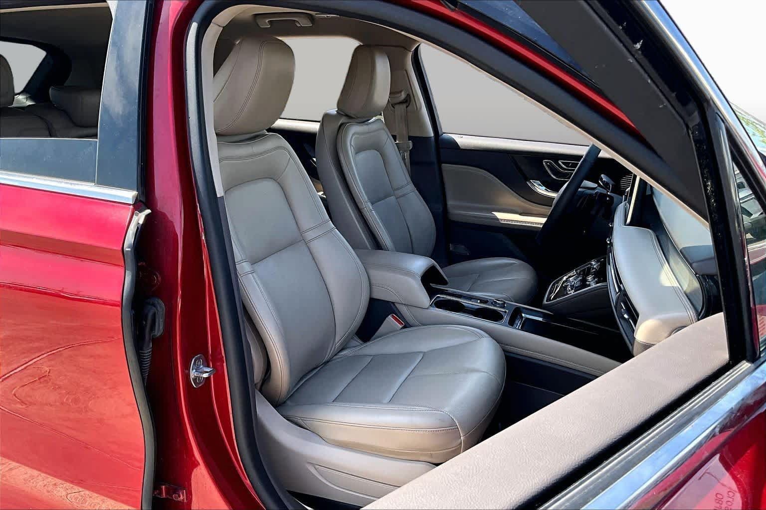 Used 2021 Lincoln Corsair FWD image 8