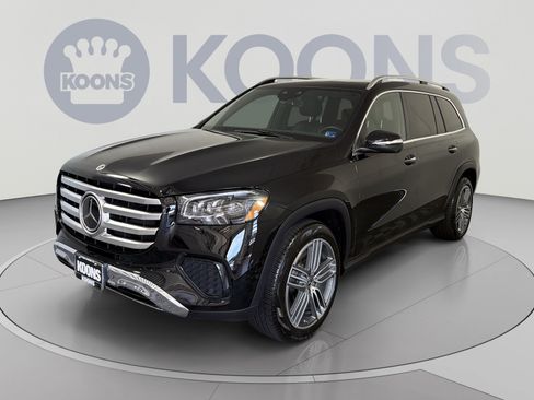 Used 2025 Mercedes-Benz GLS 450 4MATIC image 1