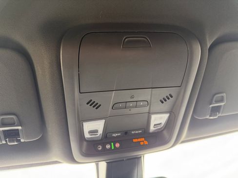 Used 2021 Chevrolet Blazer RS w/ Enhanced Convenience Package image 20