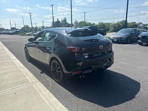 Used 2025 MAZDA MAZDA3 Hatchback w/Premium Plus Pkg AWD/4WD image 5