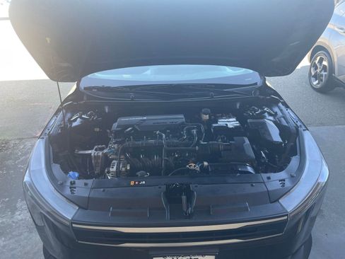 Used 2025 Kia K4 LXS FWD image 33