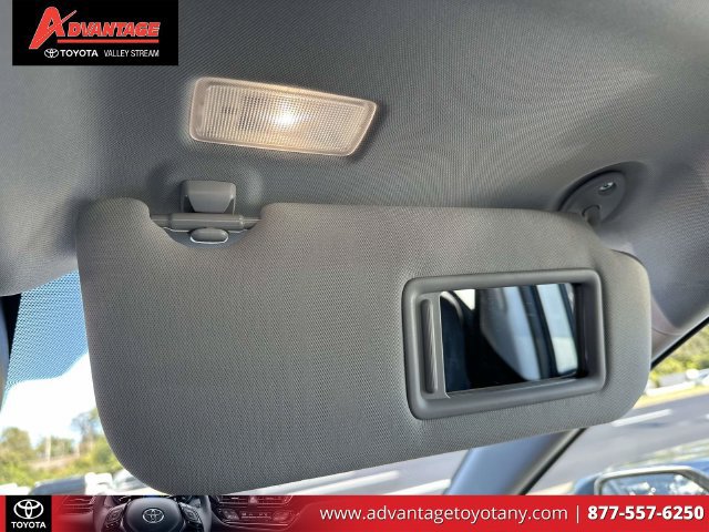 Used 2026 Toyota Camry LE AWD/4WD image 36