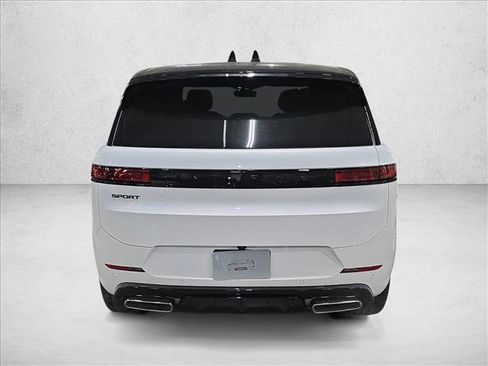 New 2026 Land Rover Range Rover Sport Dynamic SE image 6
